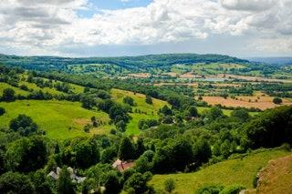 8. Cotswold Way Stroud to Dursley  One day 10 miles OS Explorer 167168  For all the fame of Broadway and Chipping...