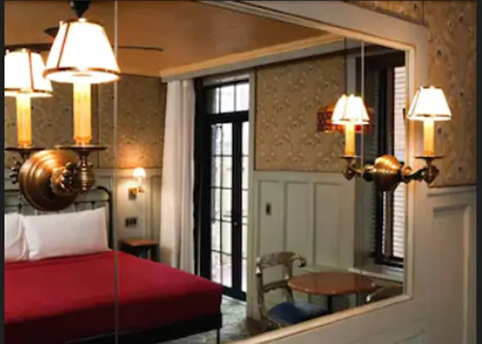 Top Hotels and Flights for Your New York Adventure