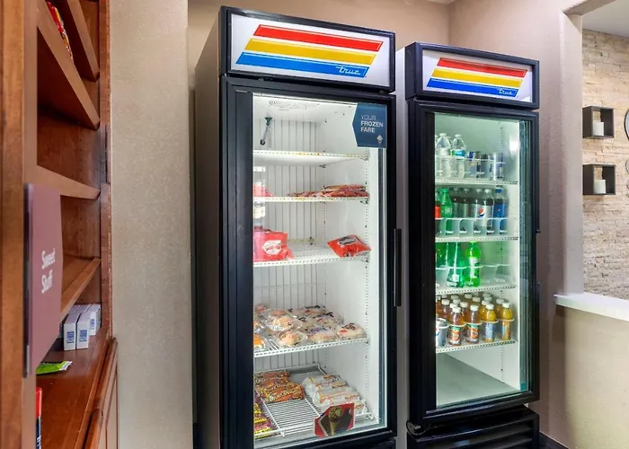 Curated Gainesville TX Hotel Recommendations