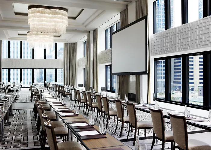 Top Chicago Hotels with Balcony Views