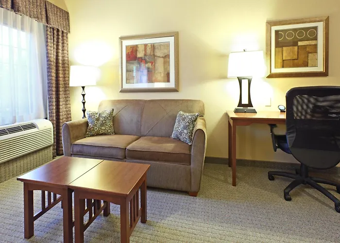 Top Hotels Rogers Arkansas Offering Comfort & Style