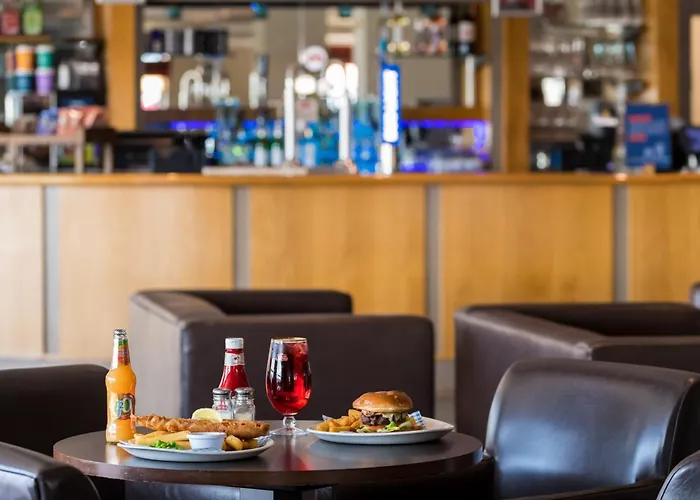 Best Hotels at Luton Airport with Parking