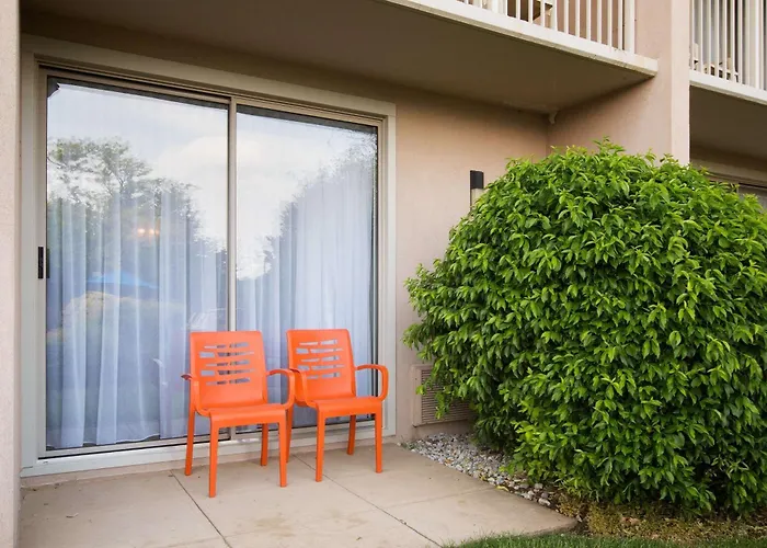 Top Hotels in Toms River, New Jersey