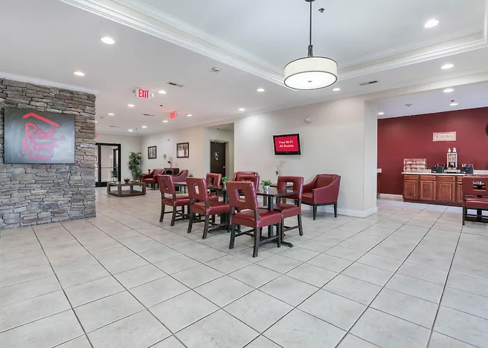 Best Hotels Near The National Richmond VA