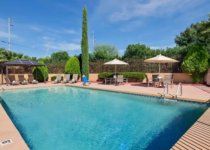 Top Globe Hotels for Memorable Stays