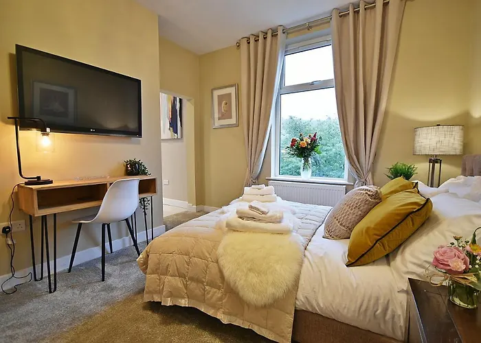 Top Hotels in Rawtenstall for Unforgettable Stays