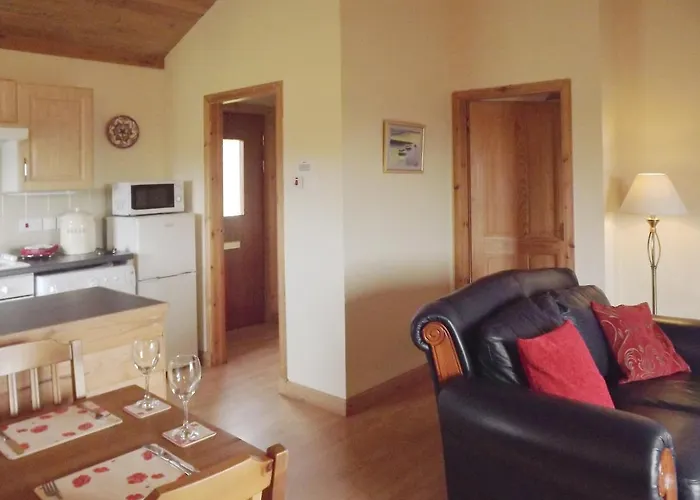 Top Hotels Near Milton of Campsie