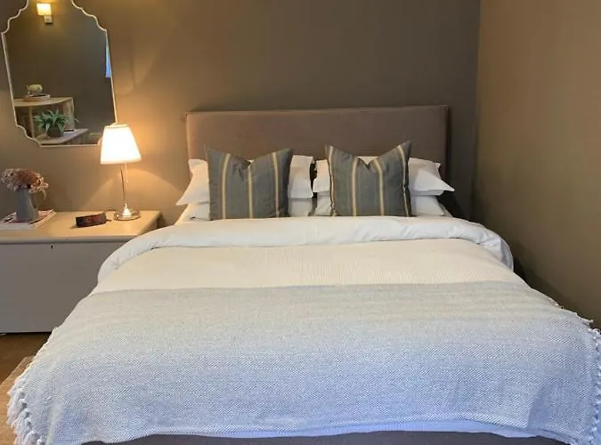 Top Hotels in Moulton, Northampton for Visitors