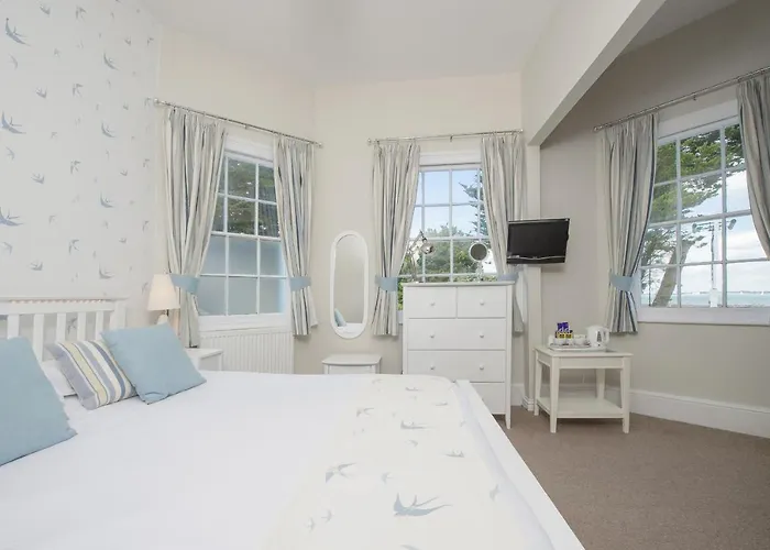 Top Seaview Isle of Wight Hotels with Sea Views