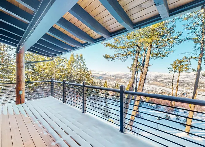 Top Hotels in Wolcott for a Memorable Colorado Stay