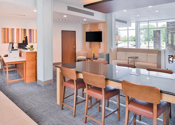 Best Hotels in Salem, MA