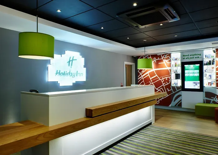 Top hotels in Brentford TW8, London suburb