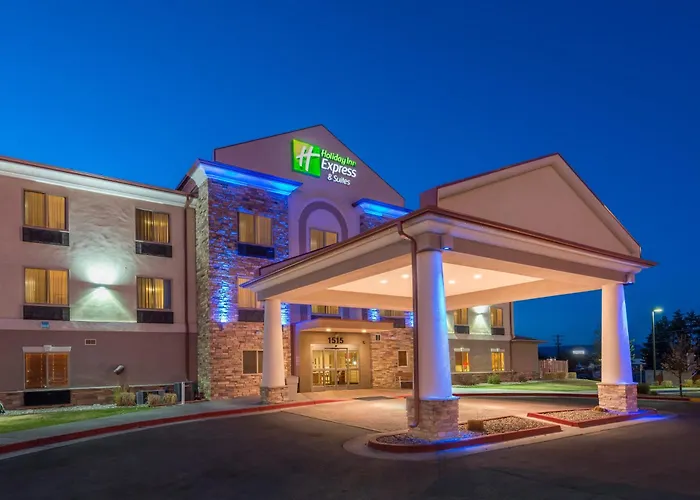 Top Hotels in Vernal for Unforgettable Utah Stay