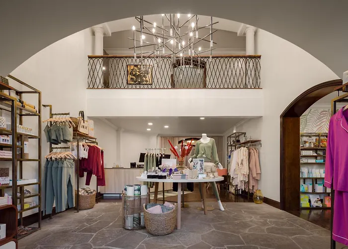 Best Hotels Near Indian Wells, California