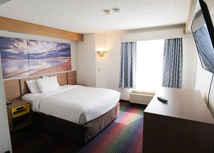 Top-Rated Hotels & Lodging in Flint, Michigan