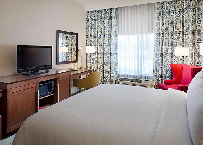 Top-Rated Hotels Around Palmdale Area