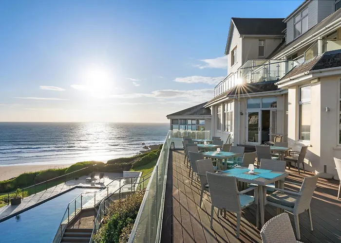Top Hotels Near the Tunnels Ilfracombe