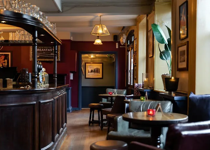 Top Hotels Near Wimbledon Train Station