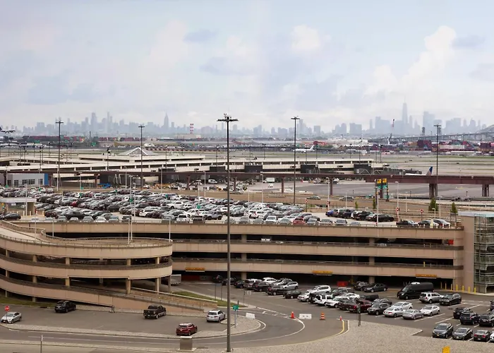Top Newark Hotels Near Airport