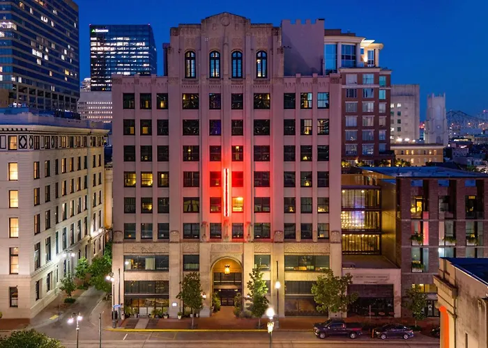 Top Hotels Near Cafe Du Monde in New Orleans