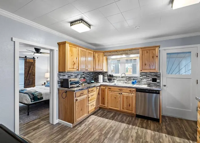 Top Wallace Idaho Hotels for Memorable Stays