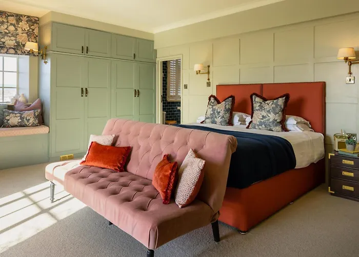 Top Hotels Near Taunton Train Station