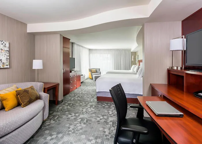 Top Hotels Near Portage Indiana to Stay