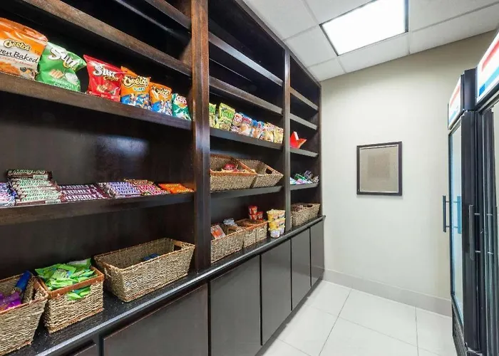 Top Hotels in Lake Charles for All Travelers