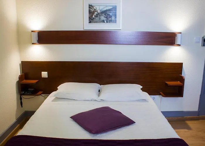 Top Hotels Near Beaches in Porto, Portugal